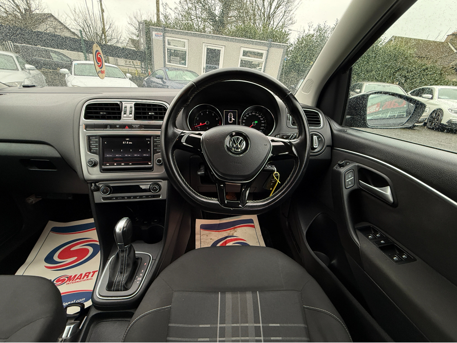 2015 Volkswagen Polo - image 10