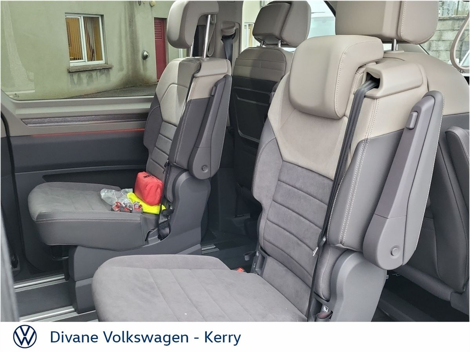 2026 Volkswagen Multivan - image 8