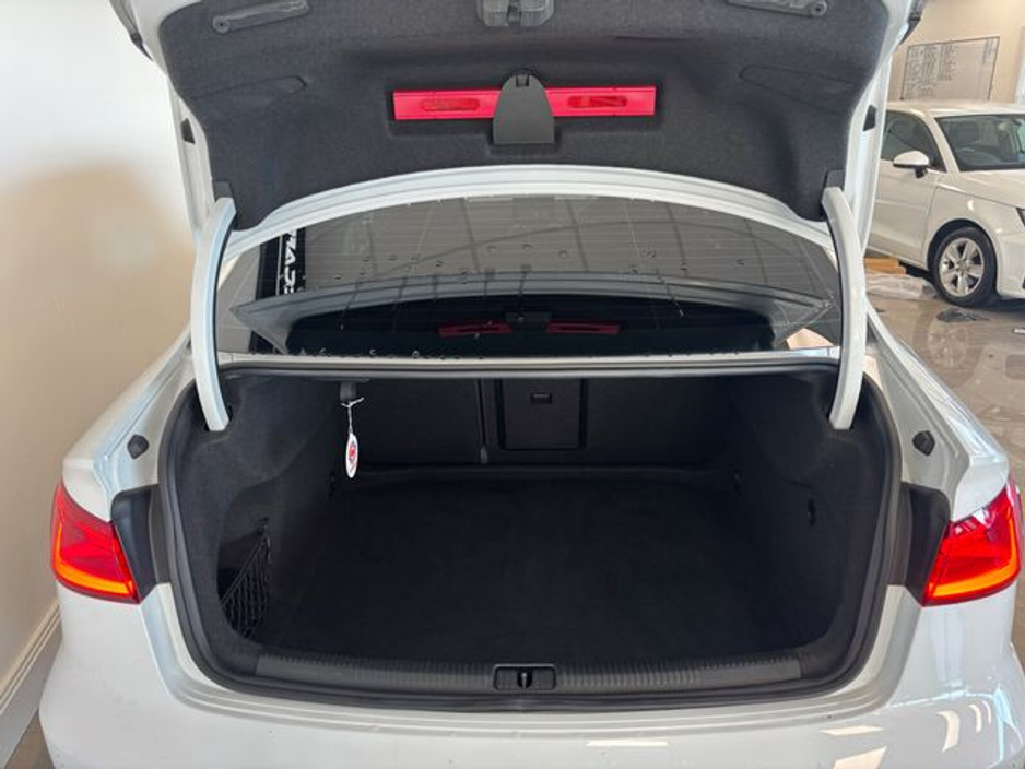 2016 Audi A3 - image 12