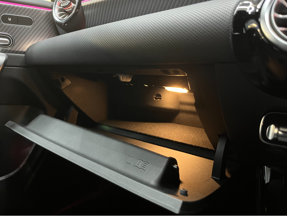 2024 Mercedes-Benz CLA Class 2024 MERCEDES-BENZ CLA200D 2.0 AUTOMATIC / CRUISE CONTROL / 360° PARKING CAMERA / ELECTRIC MEMORY & HEATED SEATS / PADDLE SHIFTERS / AMBIENT LIGHTS