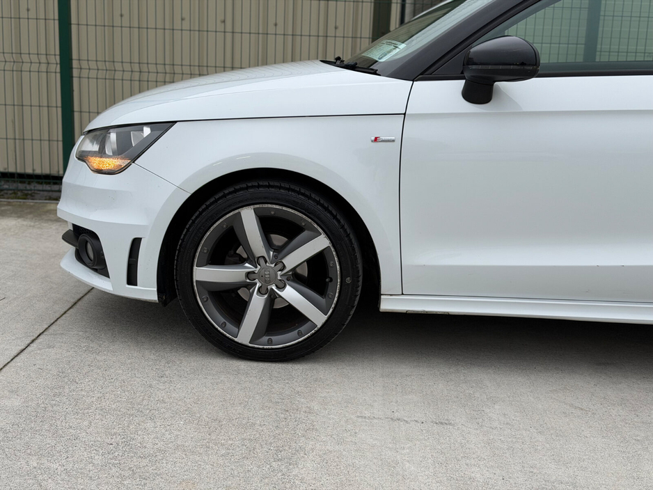 2014 Audi A1 - image 9