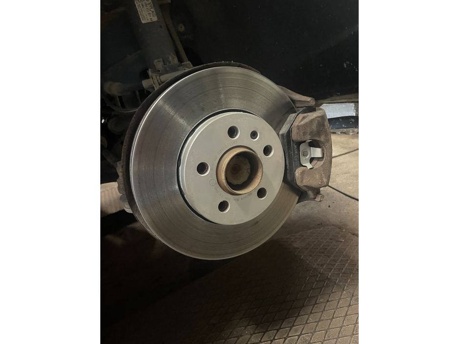 2016 Volkswagen Polo - image 9