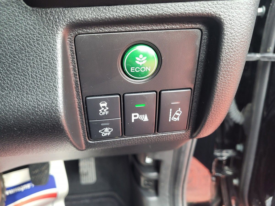 2021 Honda HR-V - image 7