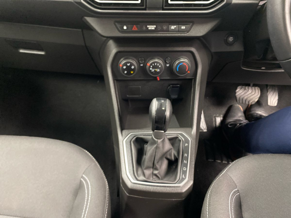 2023 Dacia Sandero - image 13