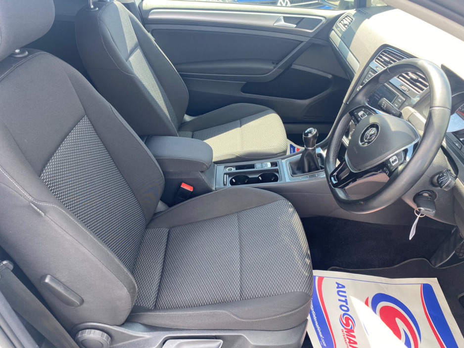 2019 Volkswagen Golf  €11,341