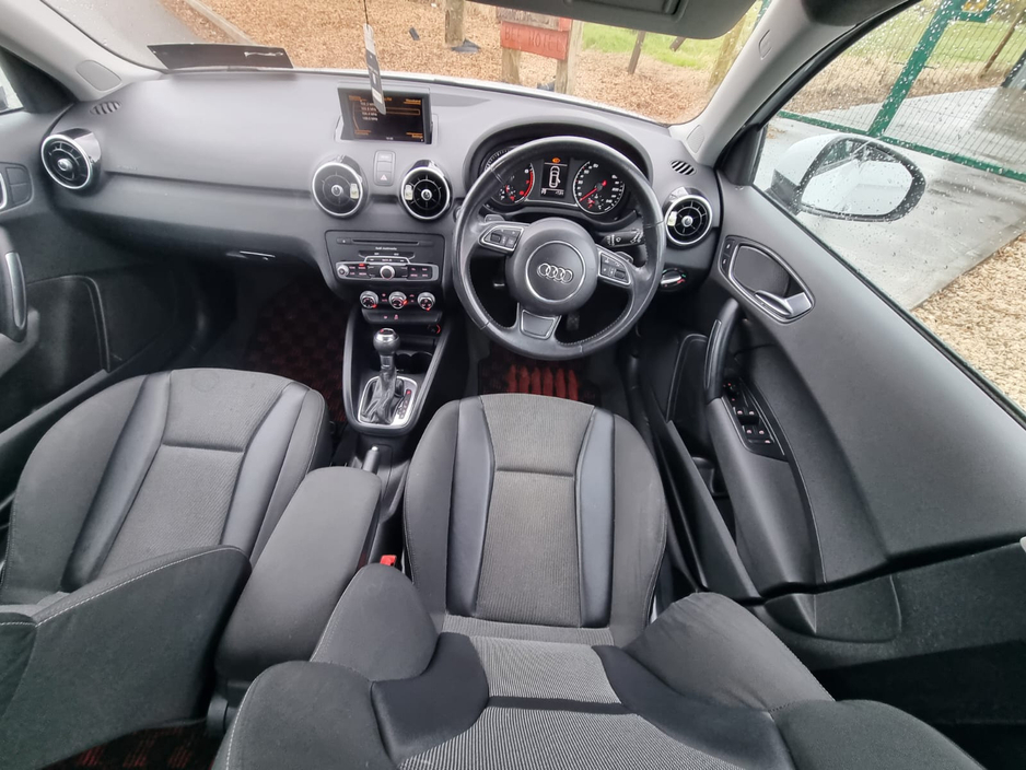 2013 Audi A1 - image 23