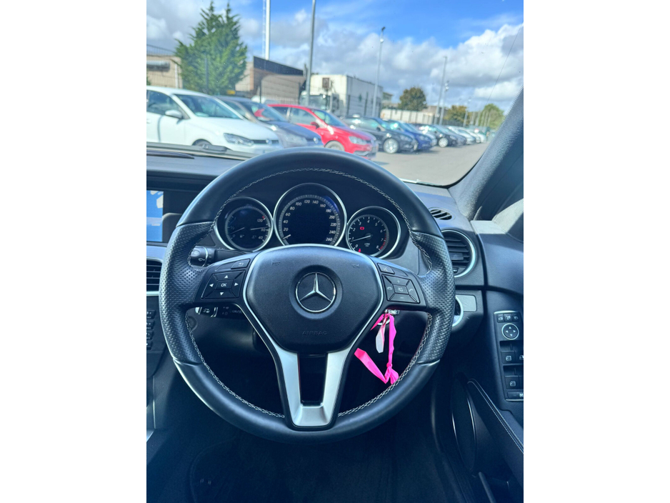 2014 Mercedes-Benz 220  €16,499