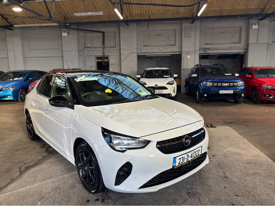 2023 Opel Corsa SPORT 1.2 75PS-PET-5SP 4DR €15,999
