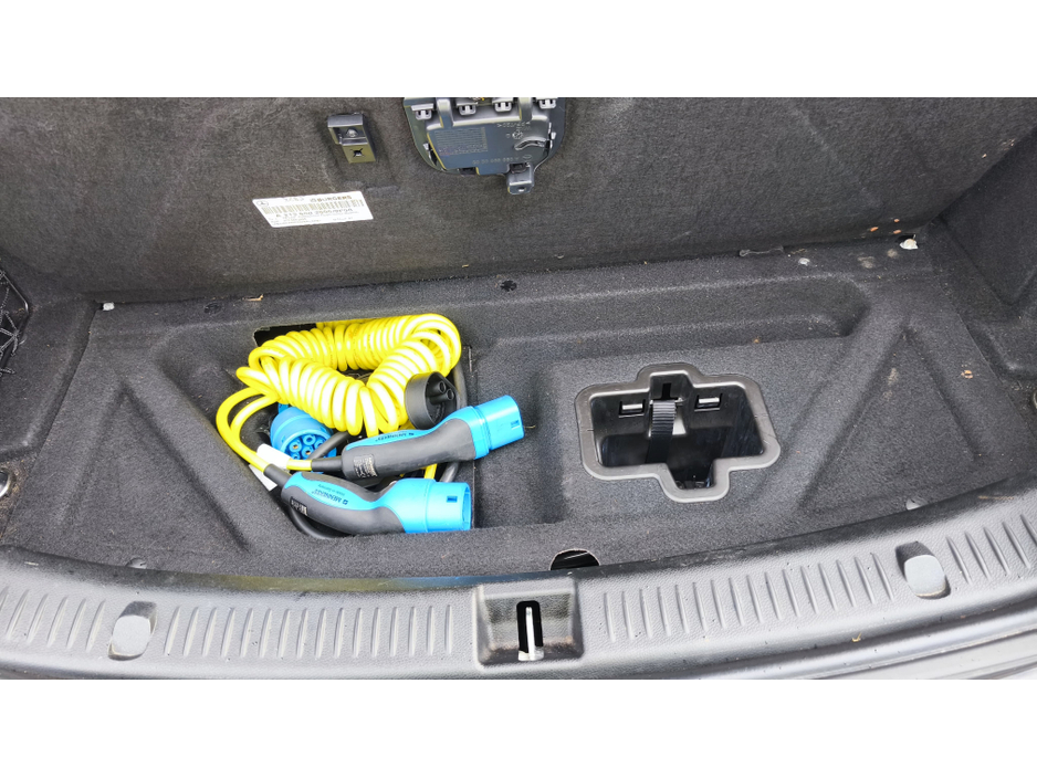 2017 Mercedes-Benz E Class - image 15