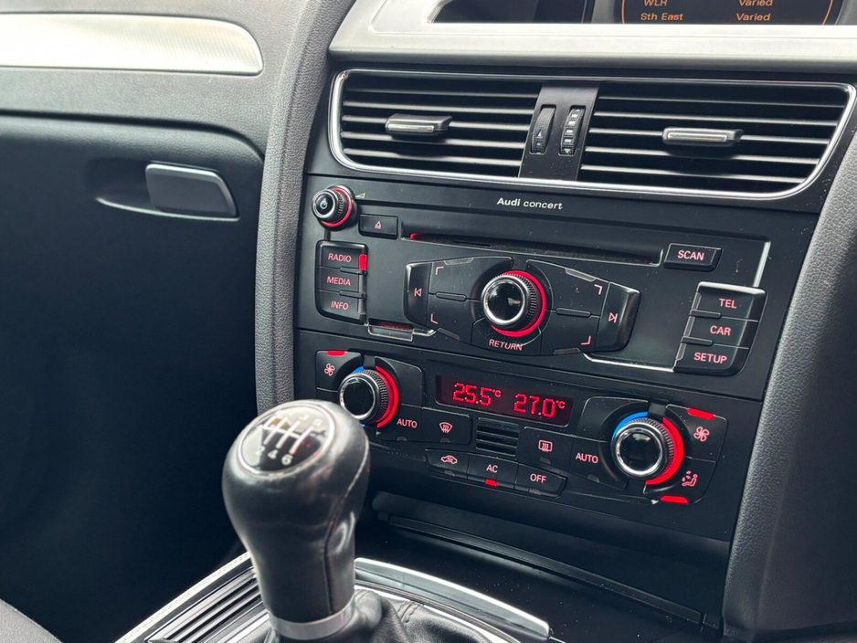 2009 Audi A4 - image 12