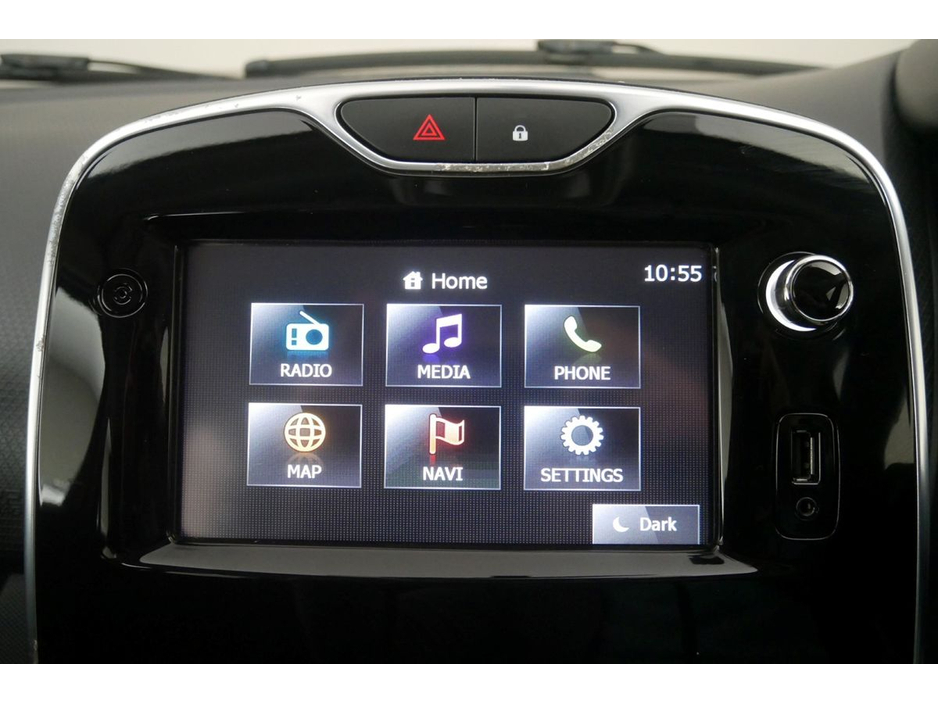 2016 Renault Clio - image 20