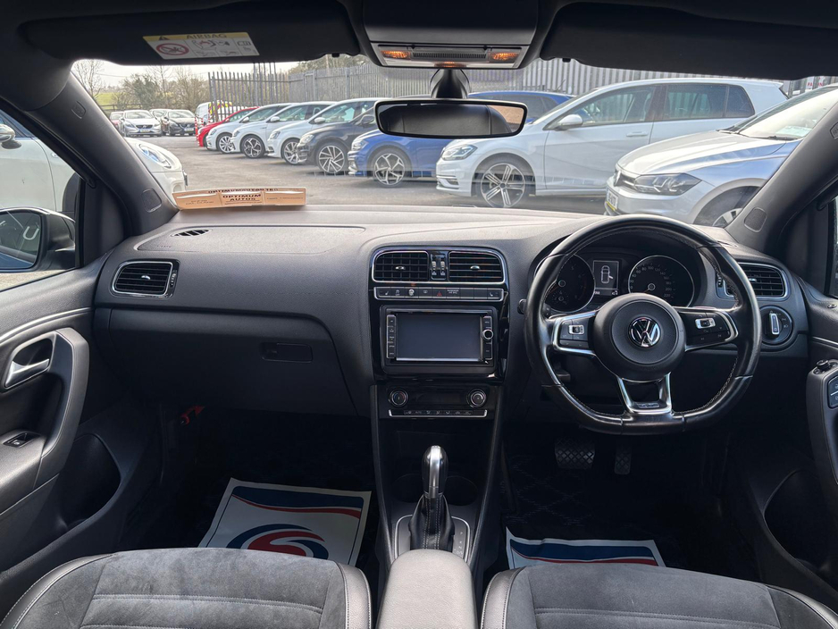 2017 Volkswagen Polo - image 6