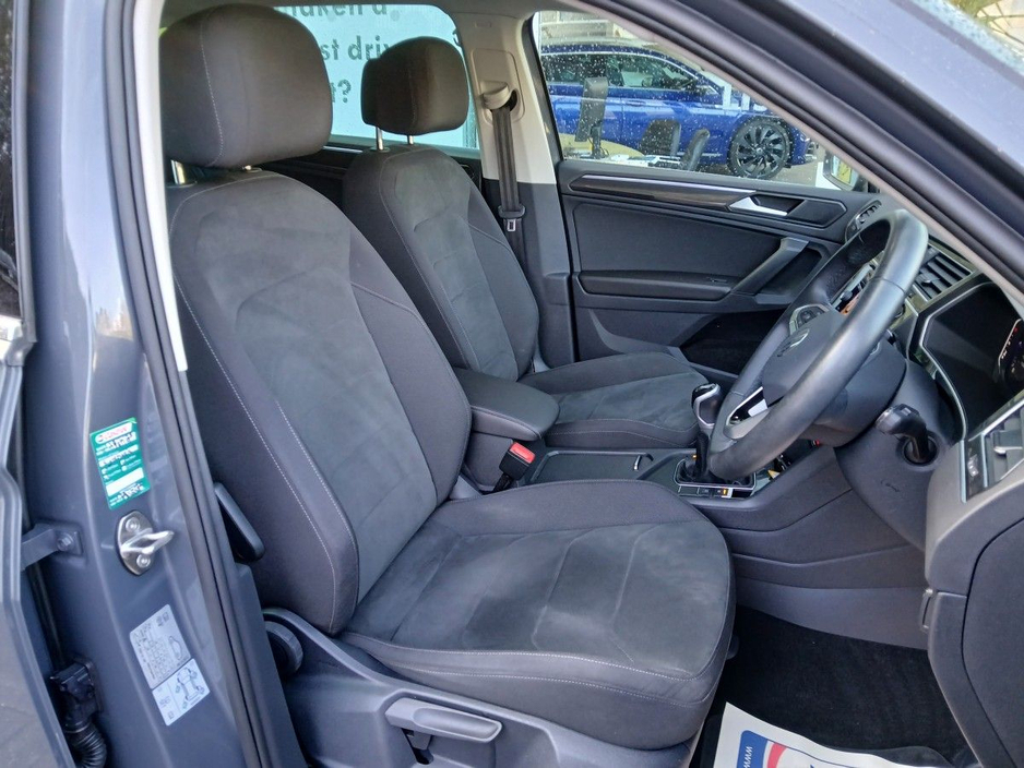 2023 Volkswagen Tiguan 2.0 TDI 150HP Elegance, Dolphin Grey, €39,950