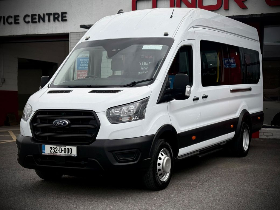 2023 Ford Transit - image 4