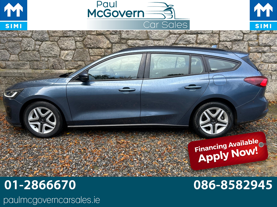 2023 Ford Focus - image 3