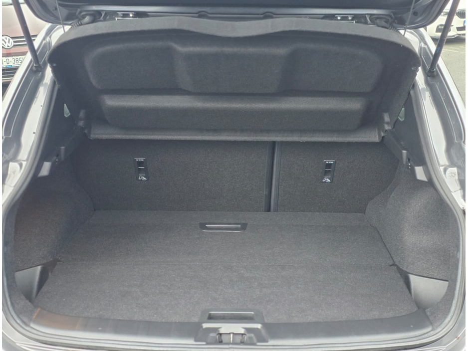 2015 Nissan Qashqai 1.2 PET SVE + GLASS ROYALE ROOF E6 4DR €14,950