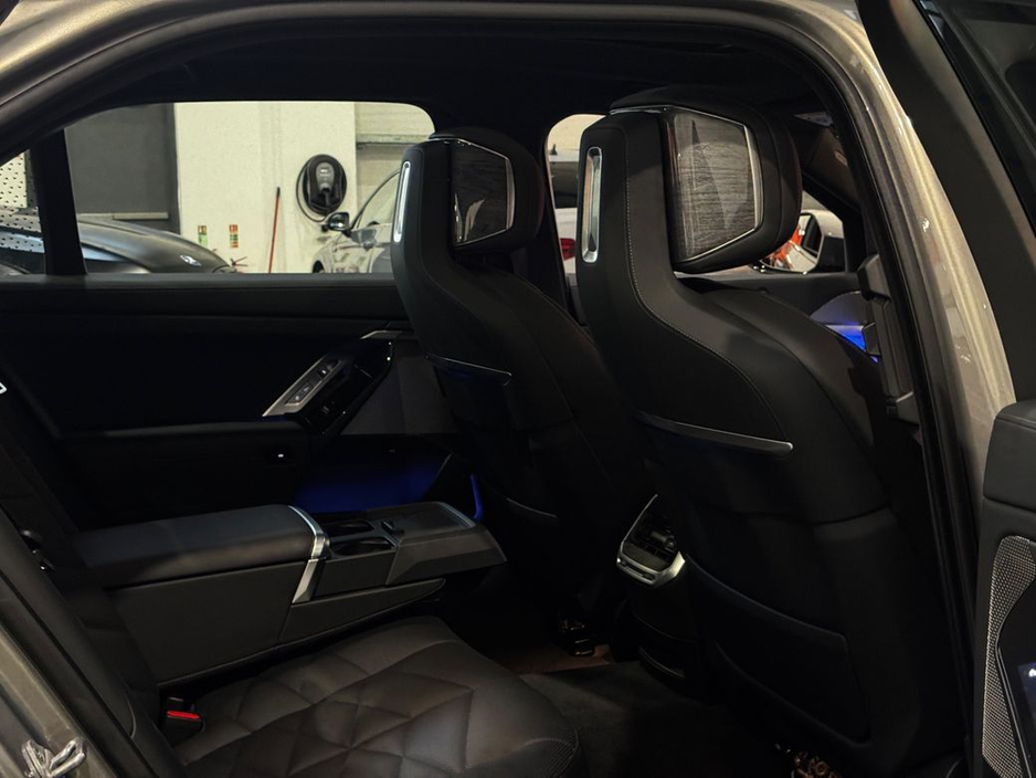 2024 BMW i7 EDRIVE50 M SPORT #37