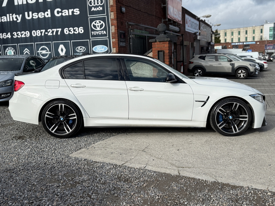 2014 BMW M3 - image 2