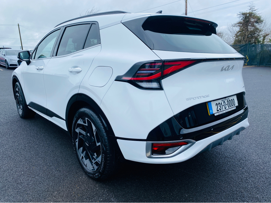 2023 Kia Sportage - image 9