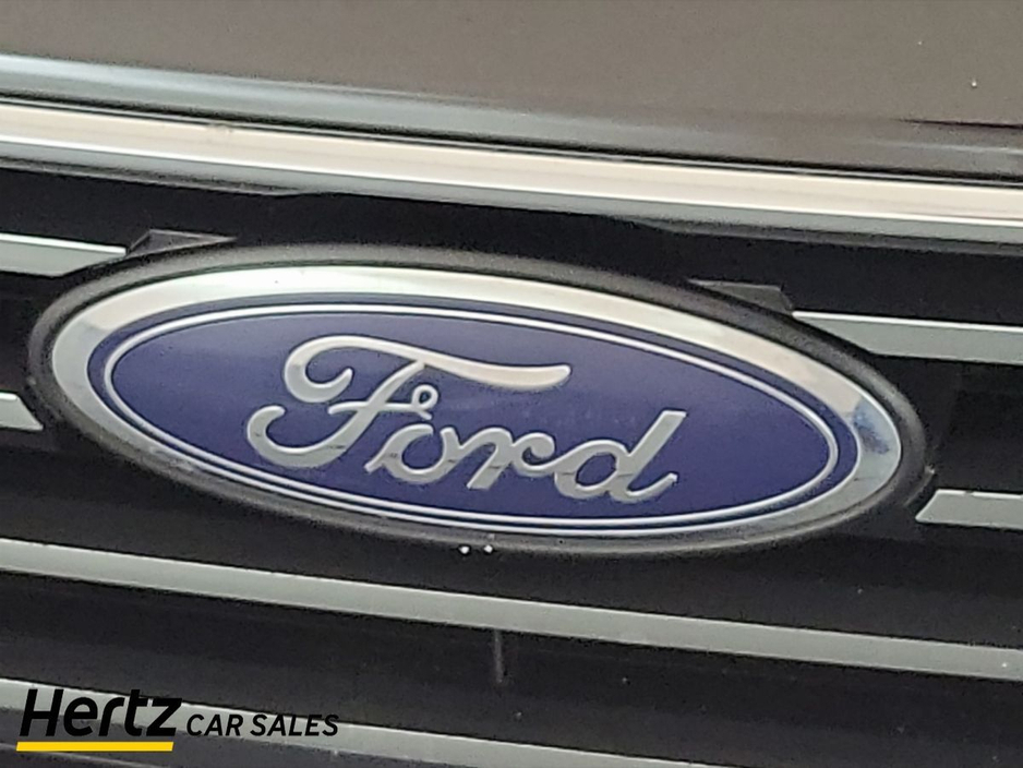 2023 Ford Focus - image 9