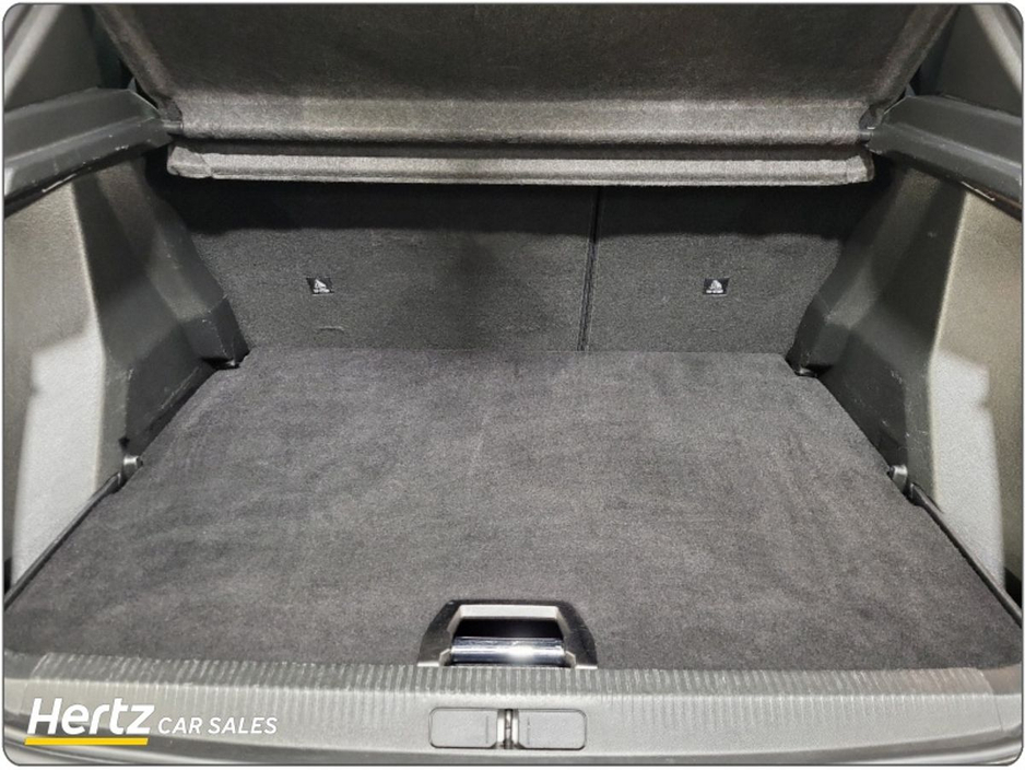 2023 Peugeot 2008 - image 18