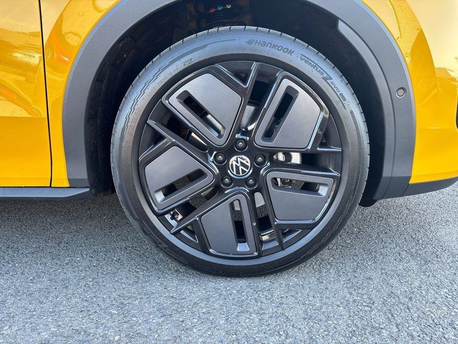 2026 Volkswagen T-Roc - image 5