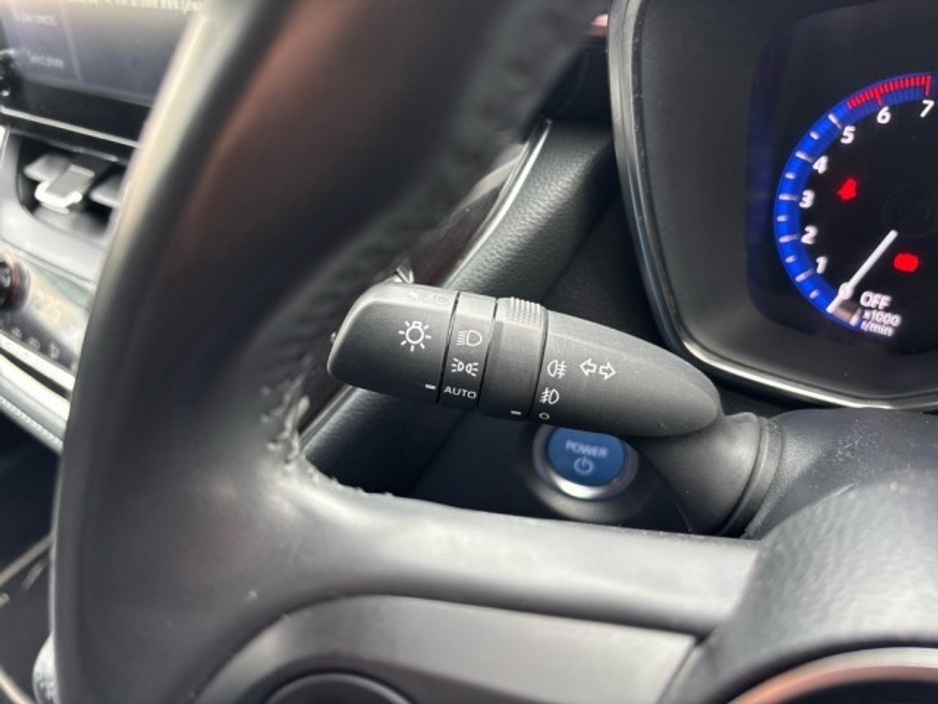 2019 Toyota Corolla - image 10