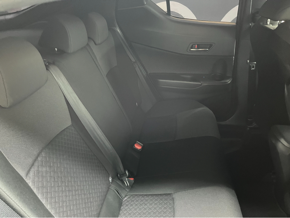 2021 Toyota C-HR - image 12