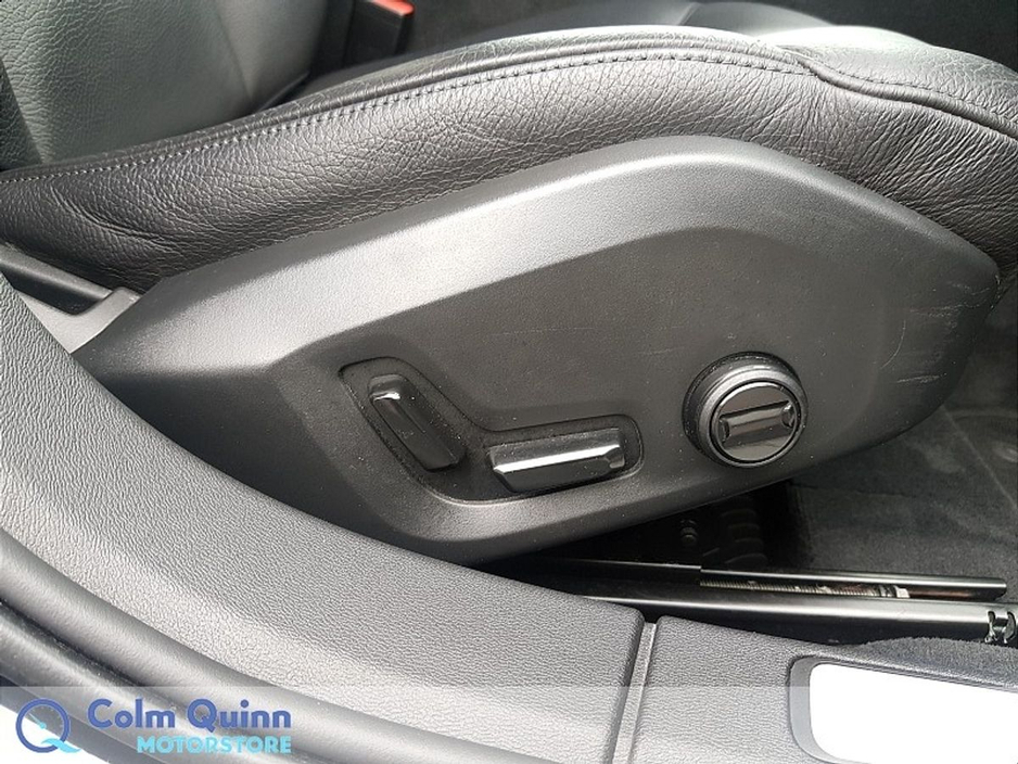 2021 Volvo V60 - image 14