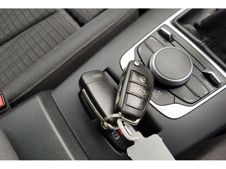 2015 Audi A3 - image 18