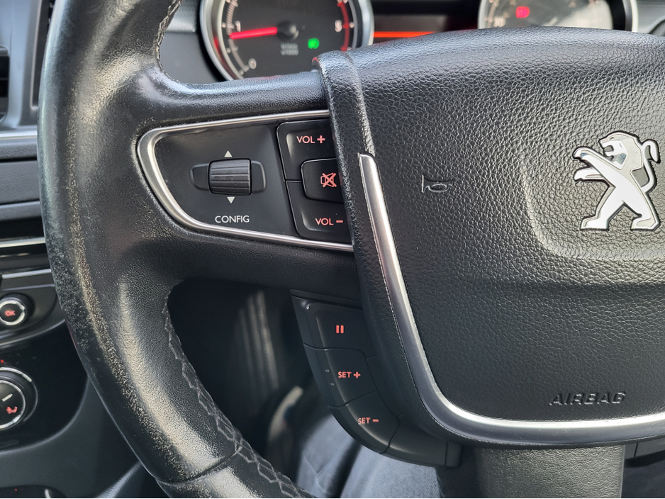 2012 Peugeot 508 - image 18