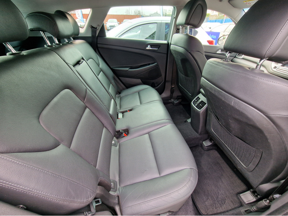 2017 Hyundai Tucson - image 27