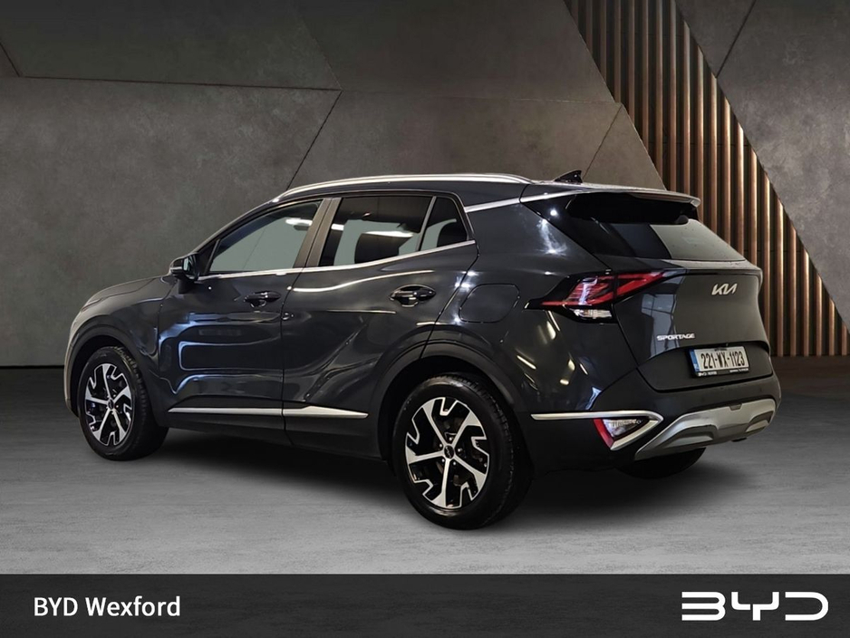 2022 Kia Sportage - image 15