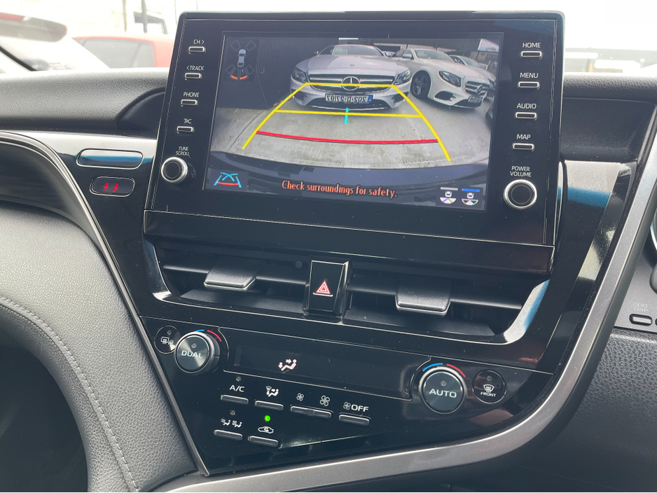 2021 Toyota Camry - image 12