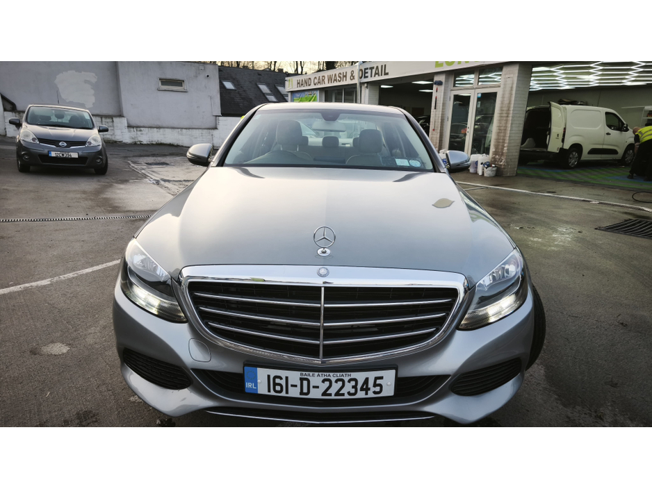 2016 Mercedes-Benz C Class - image 2