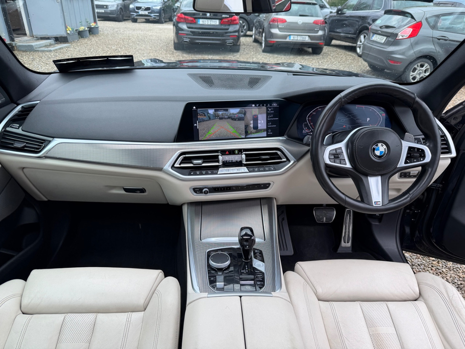 2019 BMW X5 - image 25