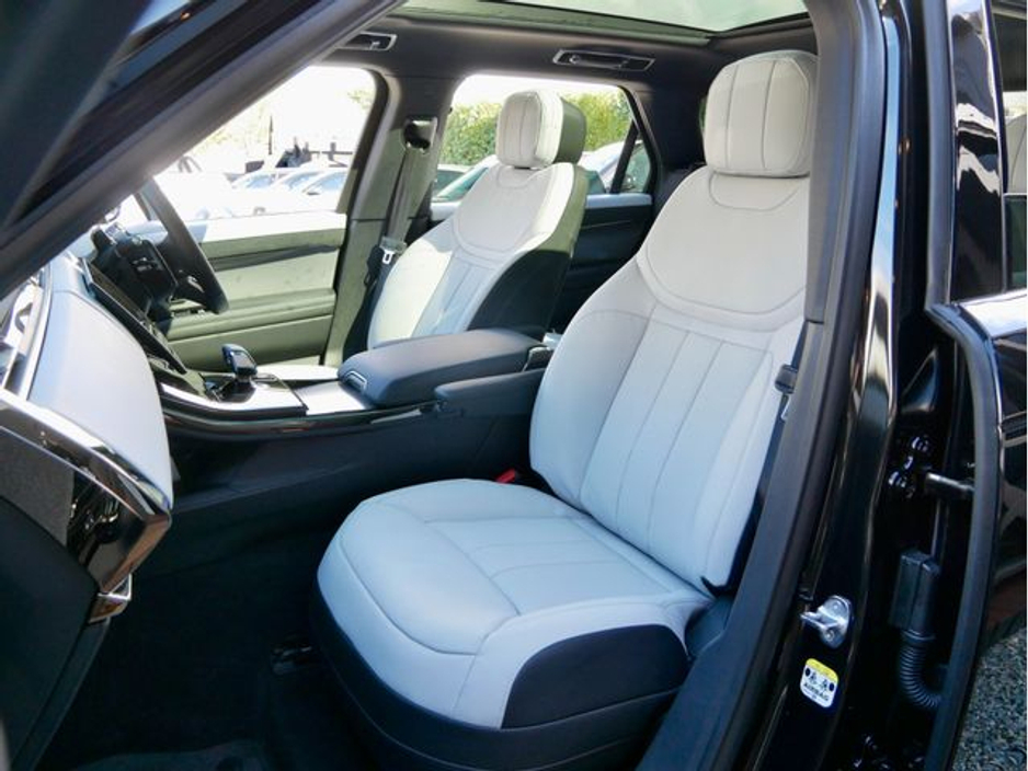 2026 Land Rover Range Rover Sport - image 14
