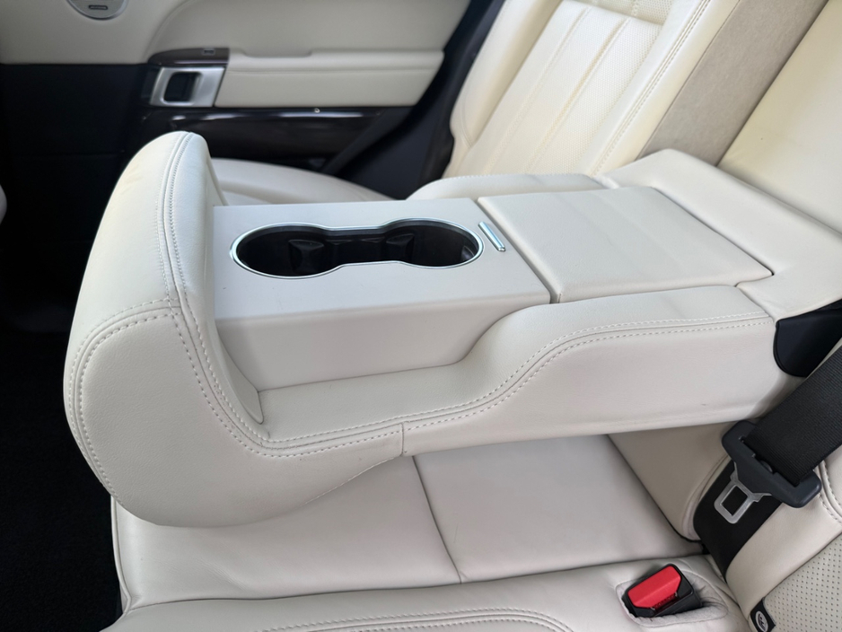 2016 Land Rover Range Rover - image 23
