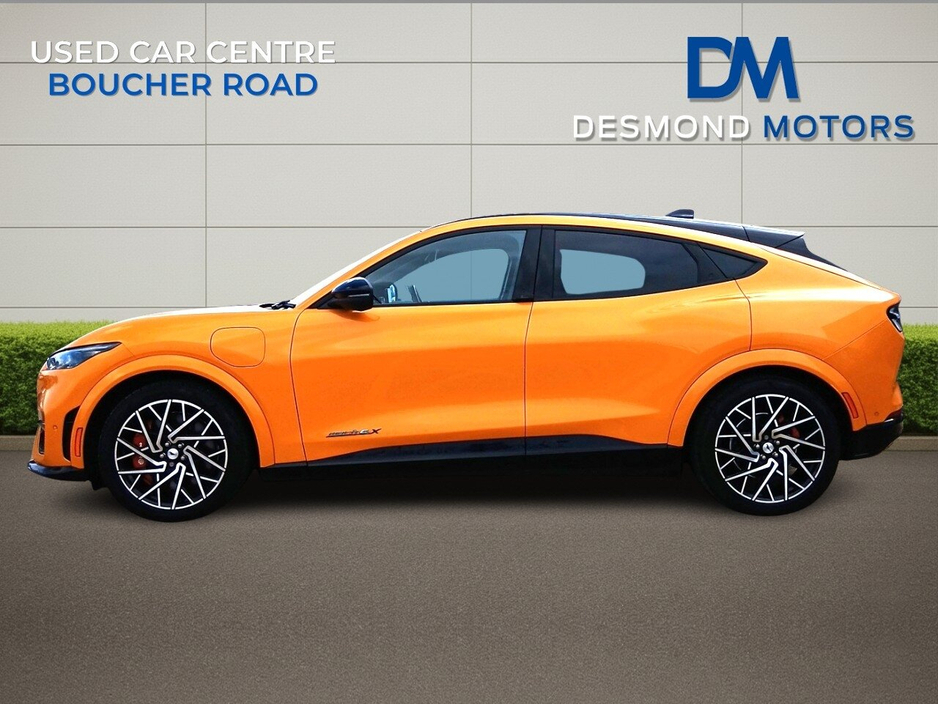 2022 Ford Mustang - image 10