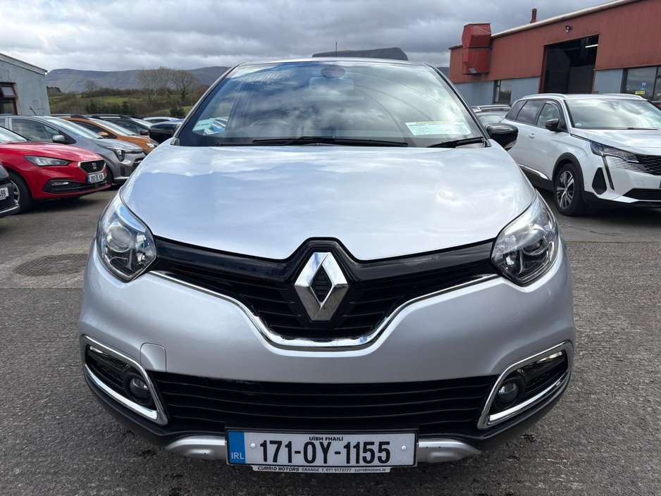 2017 Renault Captur - image 2