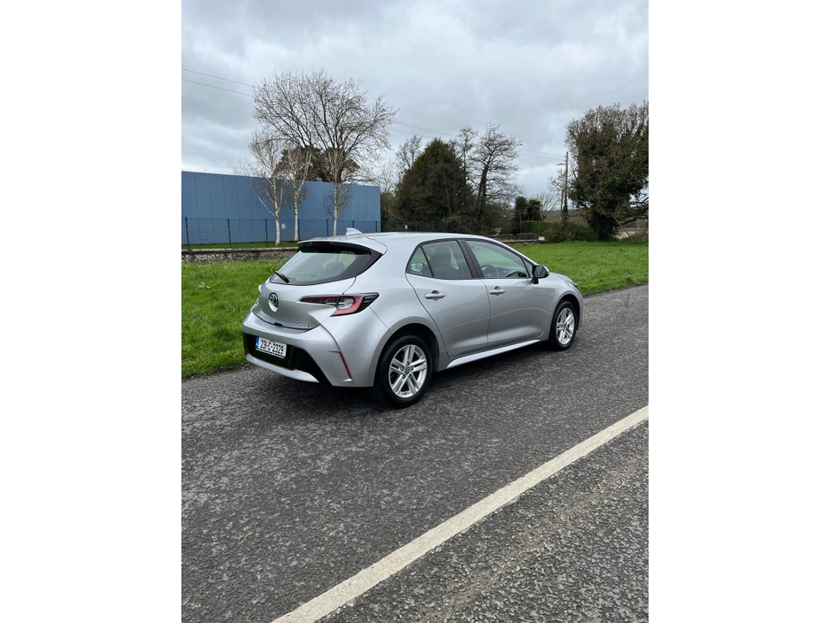 2023 Toyota Corolla - image 5