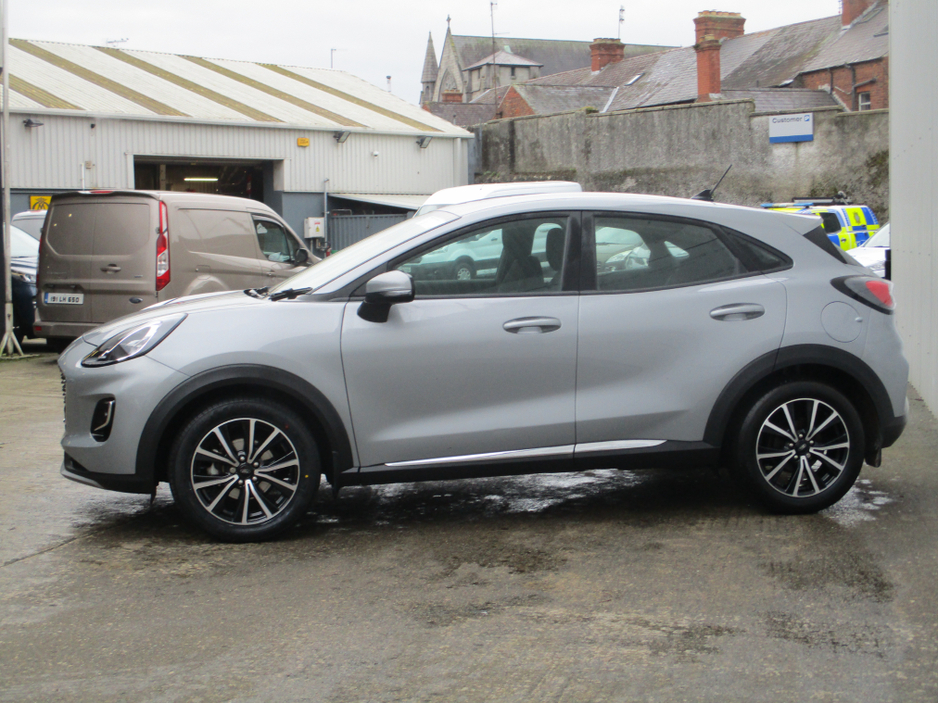 2024 Ford Puma - image 11