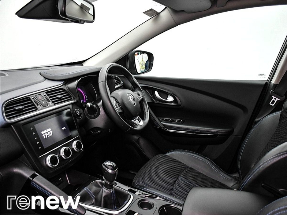 2020 Renault Kadjar - image 5