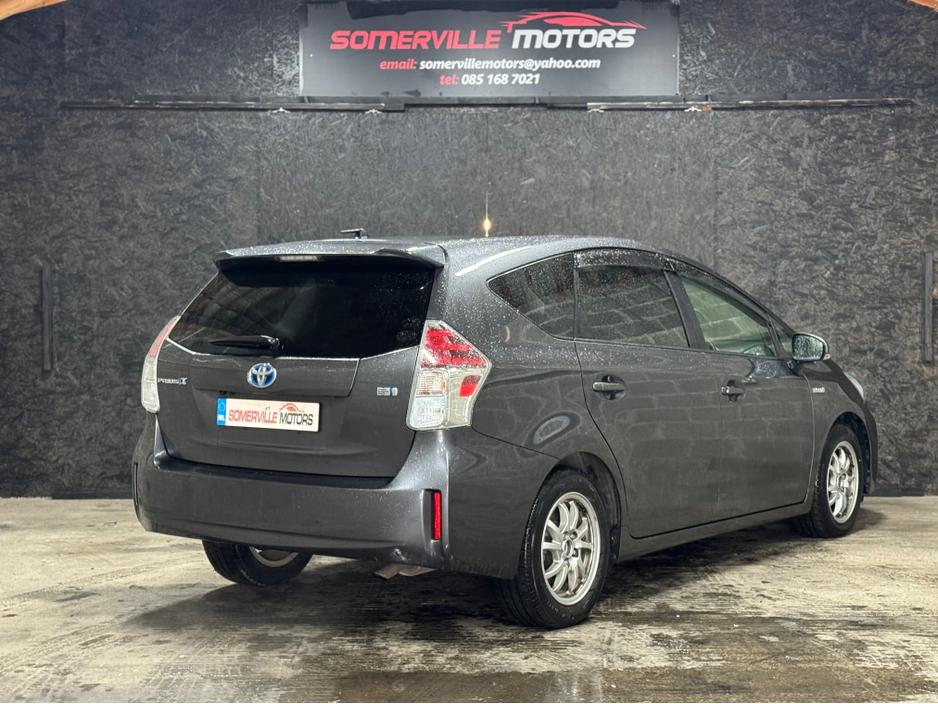 2020 Toyota Prius Alpha 1.8 Hybrid €15,999