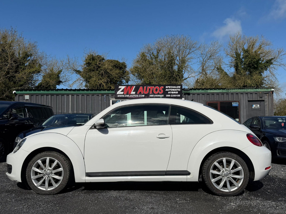 2016 Volkswagen Beetle - image 4