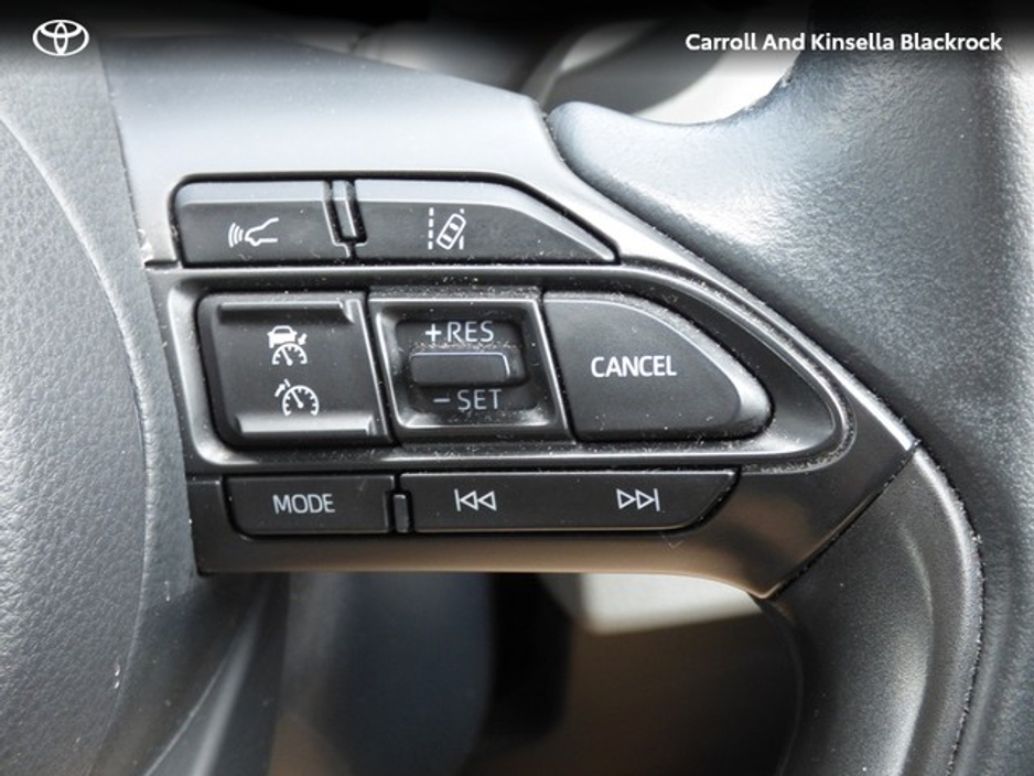 2023 Toyota Yaris Cross Hybrid Luna €26,950