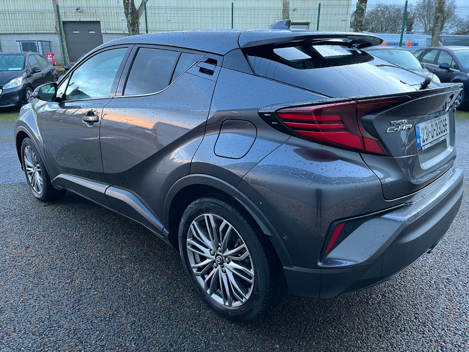 2023 Toyota C-HR 1.8 HYBRID SOL €26,950