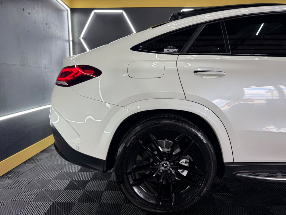 2021 Mercedes-Benz GLE Class - image 8