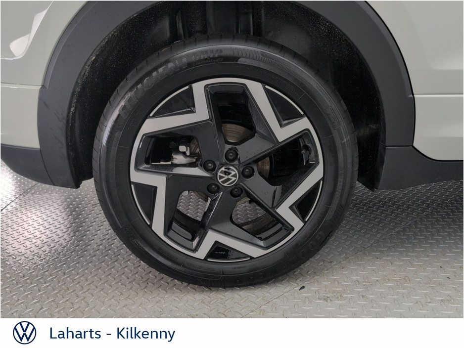 2026 Volkswagen T-Cross - image 9