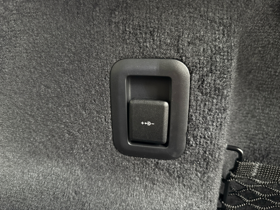 2026 Land Rover Range Rover Sport - image 35